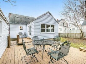 1644 Philadelphia Ave SE in Grand Rapids, MI - Building Photo