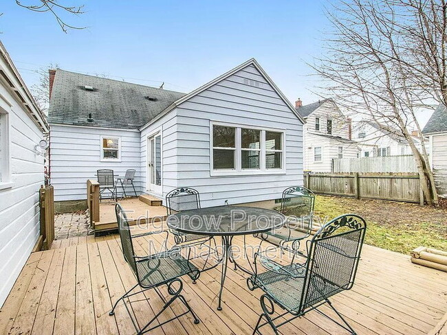 property at 1644 Philadelphia Ave SE