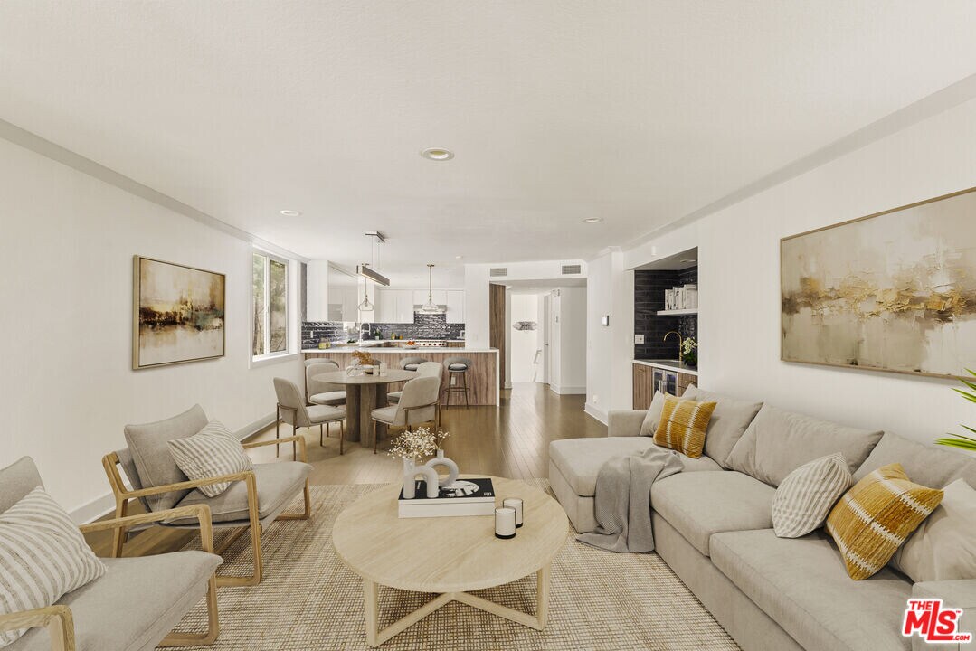 1129 Larrabee St in West Hollywood, CA - Building Photo