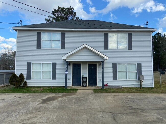 property at 11418 Oak Arbor Way