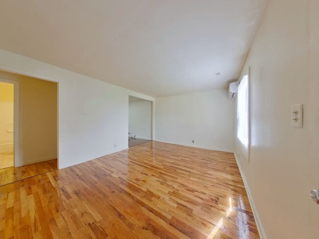 2448 S Holyoke St in Wichita, KS - Building Photo - Building Photo