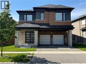 18 Dolucci Crois. in Brampton, ON - Building Photo