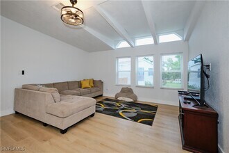 16820 Banyon Dr in Ft. Myers, FL - Building Photo - Building Photo