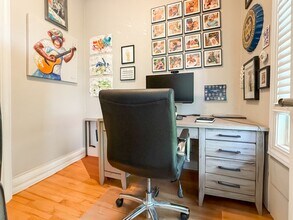 2936 N Hoyne Ave, Unit 2 in Chicago, IL - Building Photo - Building Photo