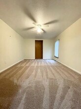2241 Eastgate Rd in Toledo, OH - Building Photo - Building Photo