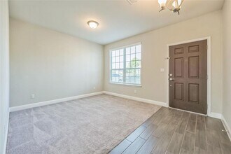 206 Duroc Dr in Hutto, TX - Building Photo - Building Photo