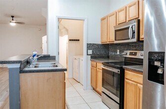 512 Majestic Way in Altamonte Springs, FL - Building Photo - Building Photo