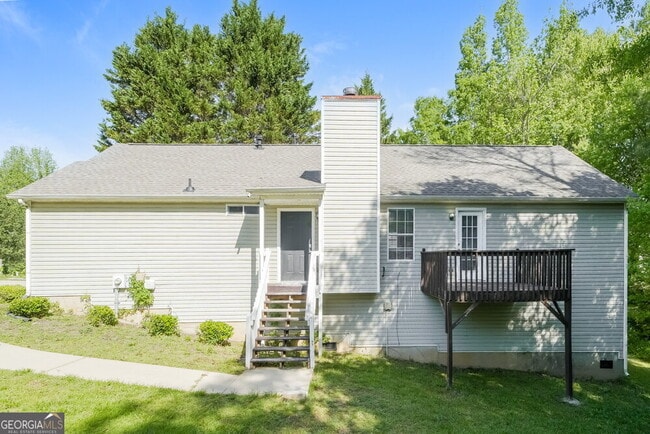 property at 1214 Foxwood Dr