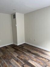 4064 Edgewood Rd in Baltimore, MD - Building Photo - Building Photo