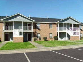 South Mall Apartments in Montgomery, AL - Building Photo - Building Photo