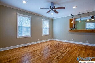 4306 Cloverdale Dr NW in Huntsville, AL - Building Photo - Building Photo