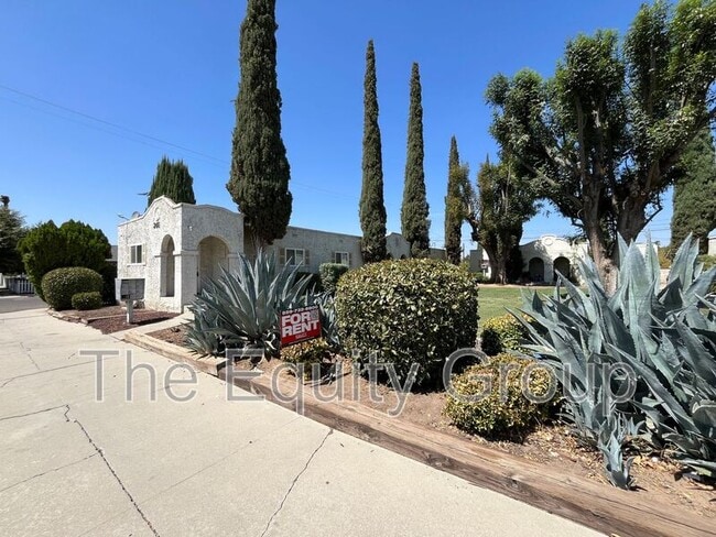 property at 266 W Belleview Ave
