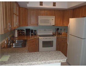 6134 Seven Springs Blvd-Unit -40d in Greenacres, FL - Building Photo - Building Photo