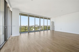 2678 Tigertail Ave in Miami, FL - Building Photo - Building Photo