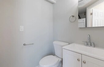 45 Wenlock Rd in Boston, MA - Building Photo - Building Photo