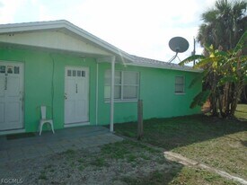 5522 Second Ave in Ft. Myers, FL - Building Photo