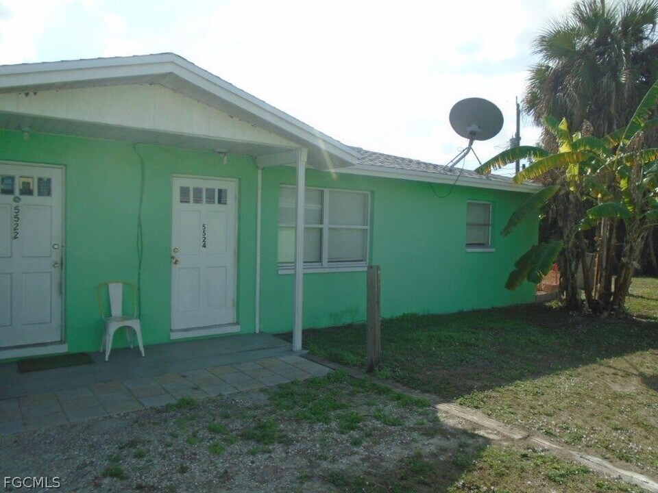 5522 Second Ave in Ft. Myers, FL - Foto de edificio