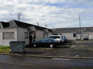 1010 Ivy Ave in Tillamook, OR - Building Photo