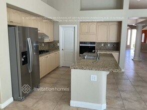 8113 Sunset Cove Dr in Las Vegas, NV - Building Photo - Building Photo