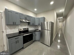 1806 W Ontario St, Unit F213 in Philadelphia, PA - Building Photo - Building Photo