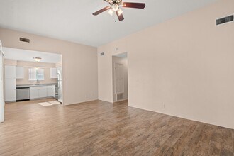 572 Star Villa Cir SE in Rio Rancho, NM - Building Photo - Building Photo