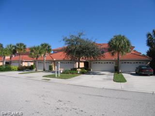 13831 Eagle Ridge Lakes Dr in Ft. Myers, FL - Building Photo