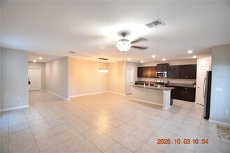 9511 Channing Hill Dr in Sun City Center, FL - Building Photo - Building Photo