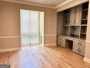 37 Willow Glen NE in Atlanta, GA - Building Photo - Building Photo