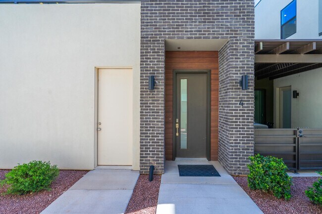 3080 S Bloomington Dr in Saint George, UT - Foto de edificio - Building Photo