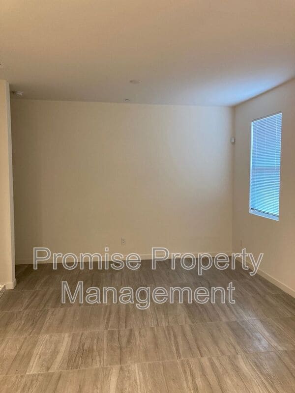 4140 Sitio Cielo in Oceanside, CA - Building Photo - Building Photo