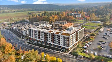 Cru at Willows in Redmond, WA - Foto de edificio - Building Photo