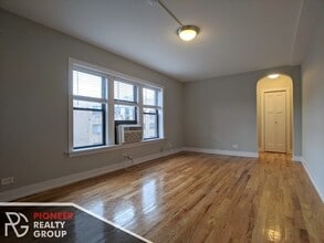 560 W Arlington in Chicago, IL - Building Photo - Building Photo
