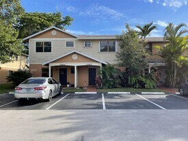 10508 NW 6th St in Pembroke Pines, FL - Building Photo