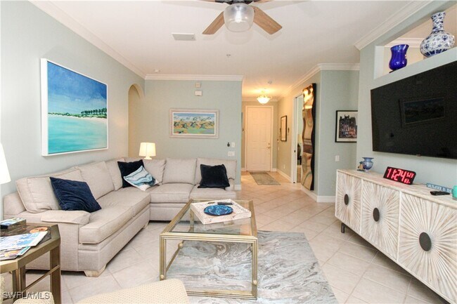 property at 817 Carrick Bend Cir