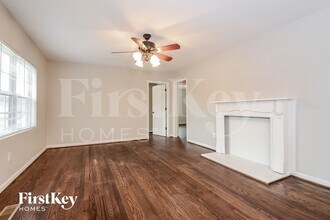 2229 3rd St NW in Center Point, AL - Foto de edificio - Building Photo