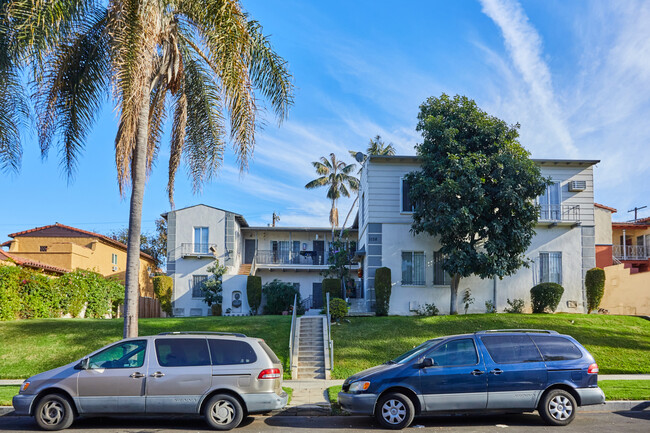 1138 S Bronson Ave in Los Angeles, CA - Building Photo - Building Photo