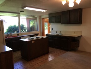1630 NE Gaines Rd in Pullman, WA - Foto de edificio - Building Photo