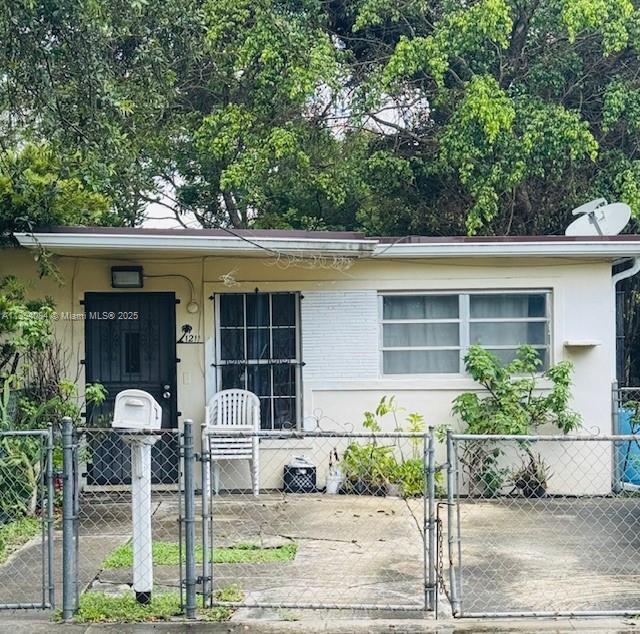 1205 NE 127th St in North Miami, FL - Building Photo