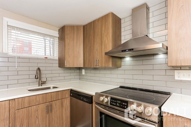 property at 1115 Ponce De Leon Ave NE