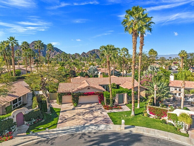 49105 Casa Del Rio in La Quinta, CA - Building Photo - Building Photo