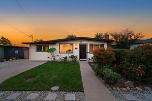 3440 Hershey St in San Diego, CA - Building Photo