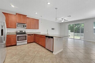6477 Sedgeford Dr in Lakeland, FL - Building Photo - Building Photo
