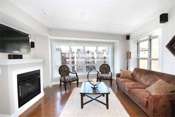 property at 9 N Margin St