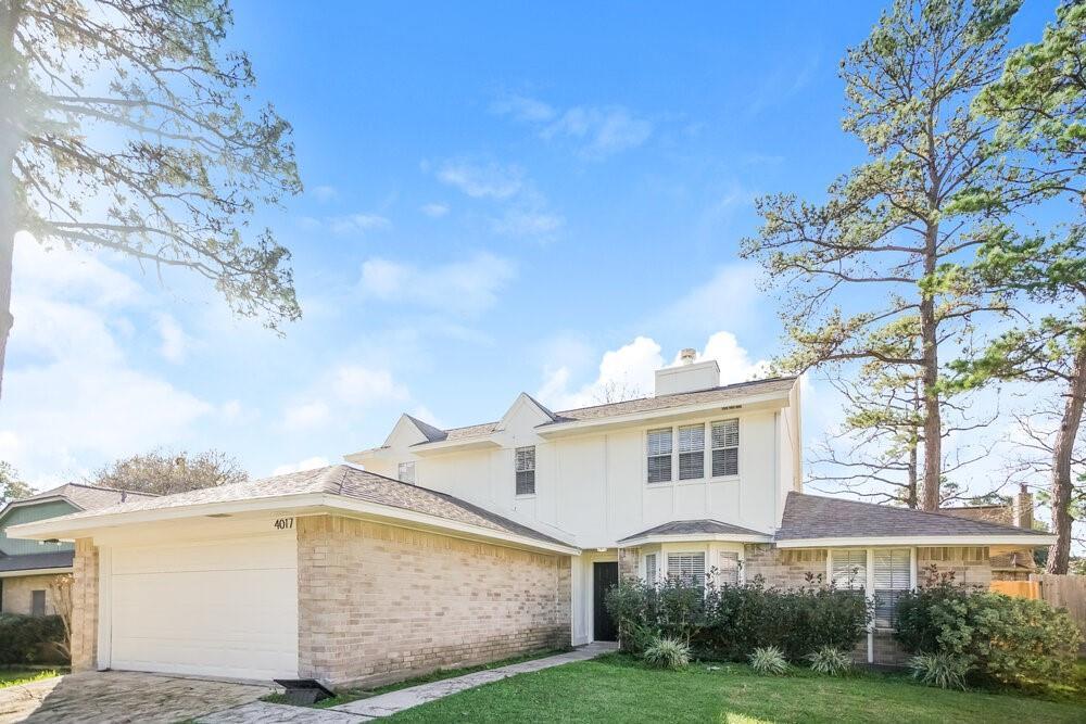 4017 Hunnington Dr in Conroe, TX - Building Photo