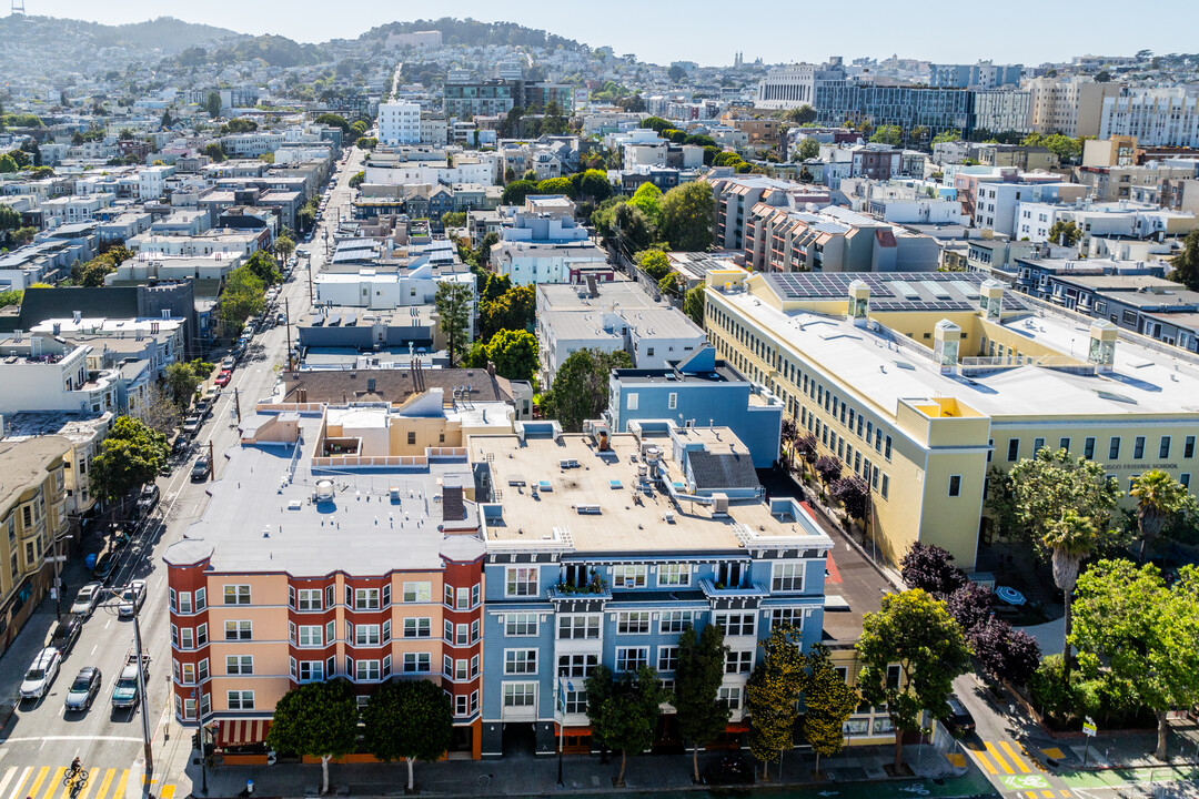 270 Valencia St in San Francisco, CA - Building Photo