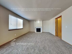 11223 SE 264th Pl in Kent, WA - Foto de edificio - Building Photo