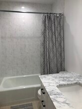 14 Carpenter Close, Unit 14 in Ridgefield, CT - Building Photo - Building Photo