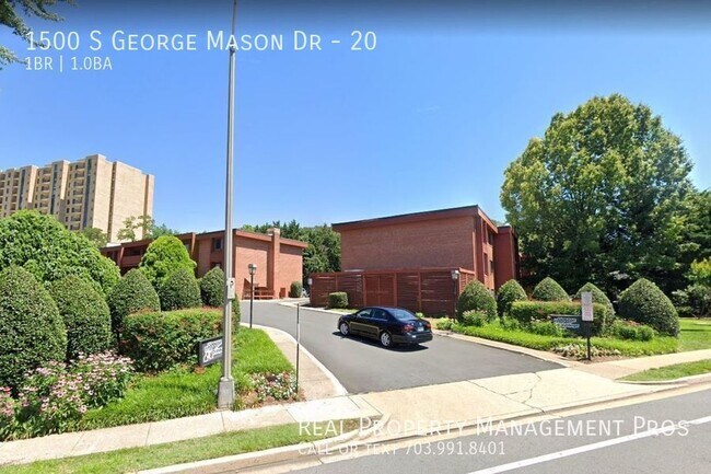property at 1500 S George Mason Dr
