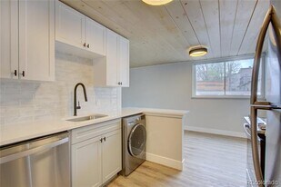 30 S Emerson St in Denver, CO - Building Photo
