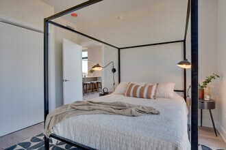 The Avra West Loop in Chicago, IL - Building Photo - Building Photo